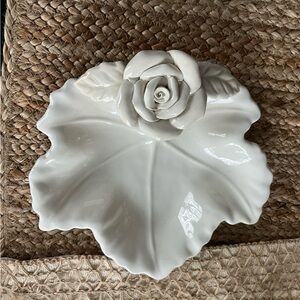 World Bazaars leaf with rose trinket candy jewlery diah